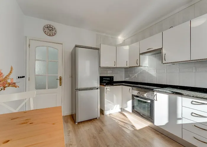 Parrot Apartment El Medano (Tenerife)